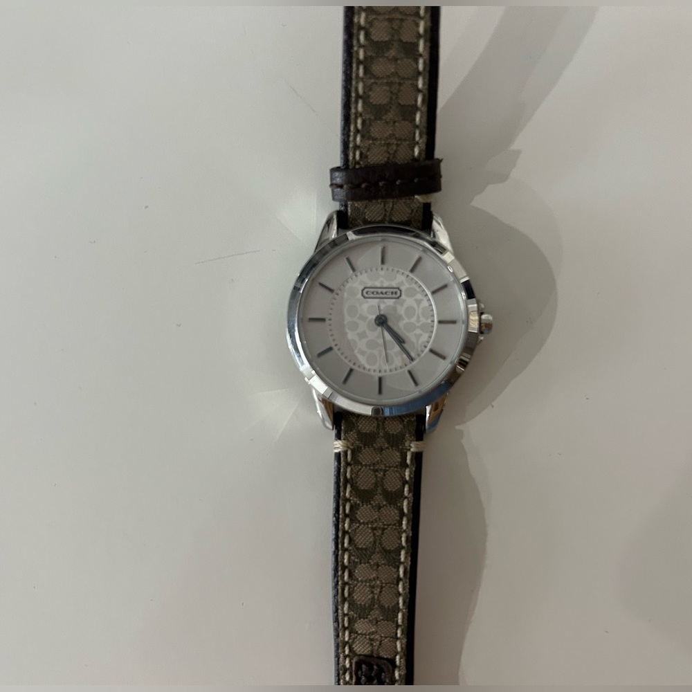 Coach Watch - Picture 4 of 9